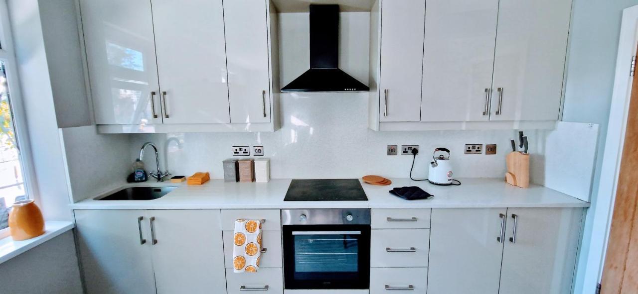 Central Reading Modern 3Br Flat - Walk To Station And High Street 외부 사진